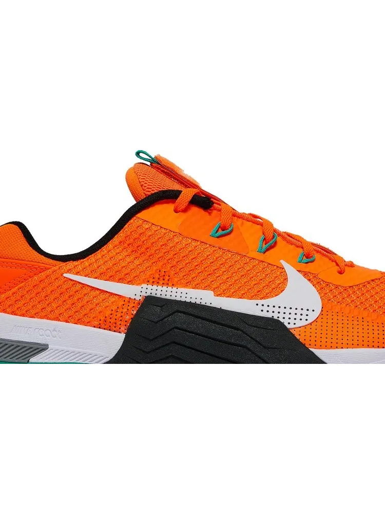 Кроссовки Nike Metcon 7 'Total Orange Clear Emerald' — изображение 2 из 8, оранжевый