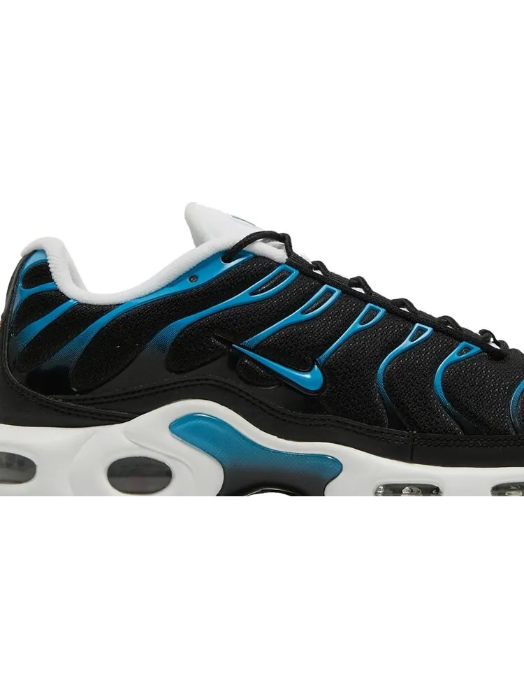 Кроссовки Nike Air Max Plus 'Black Laser Blue' — изображение 2 из 8, черный