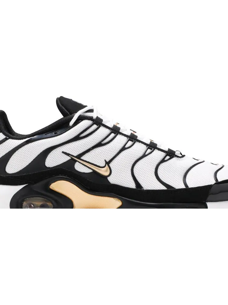 Кроссовки Nike Air Max Plus 'White Metallic Gold' — изображение 2 из 8, белый