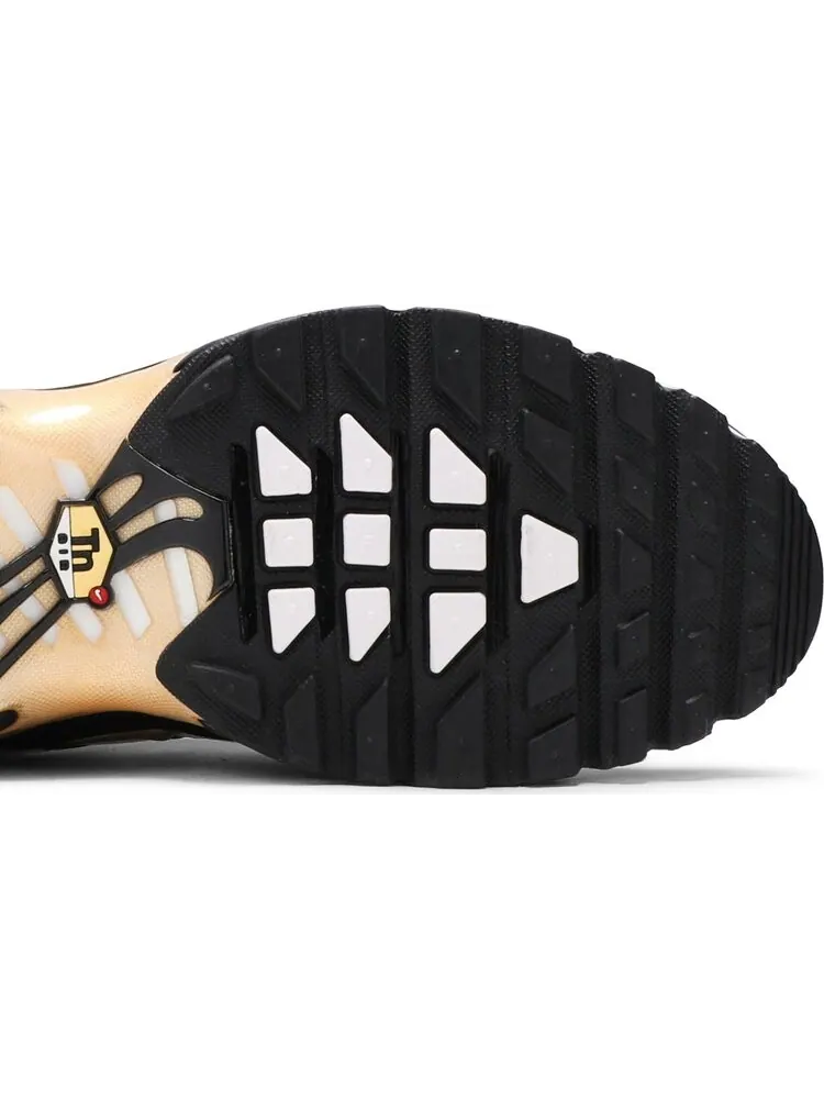 Кроссовки Nike Air Max Plus 'White Metallic Gold' — изображение 5 из 8, белый
