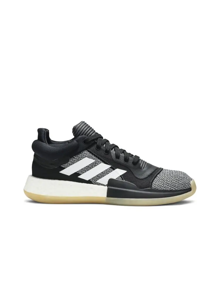 Кроссовки Adidas Marquee Boost Low 'Black Gum' — изображение 1 из 4, черный