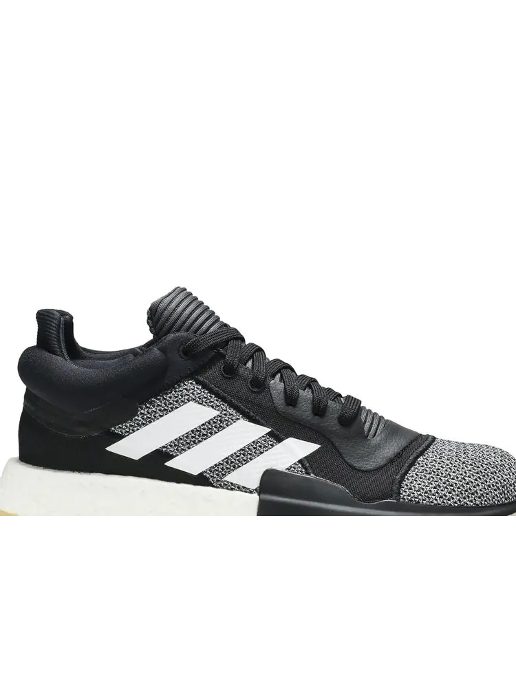 Кроссовки Adidas Marquee Boost Low 'Black Gum' — изображение 2 из 4, черный