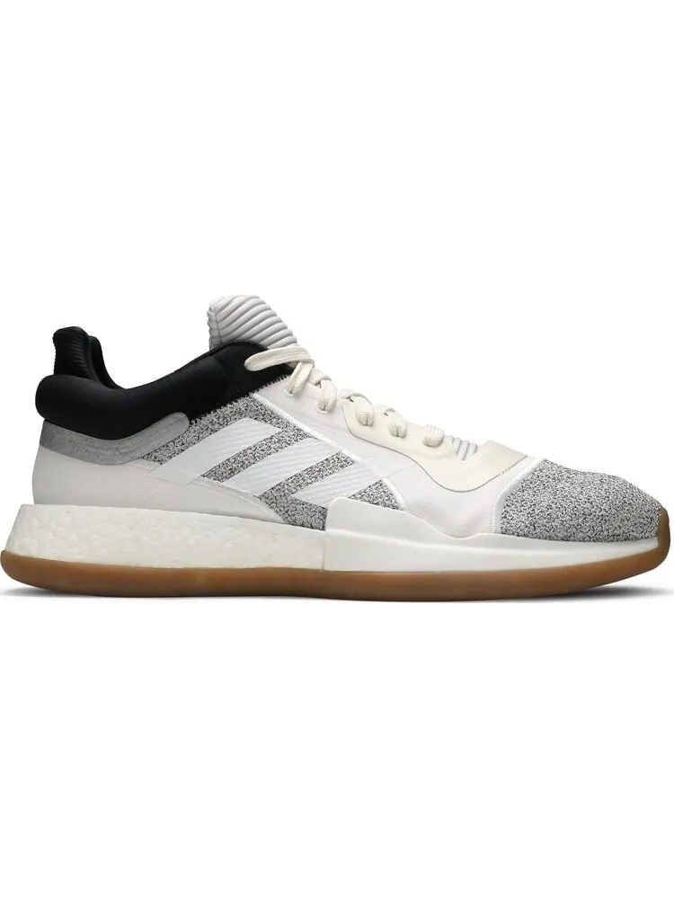 Кроссовки Adidas Marquee Boost Low 'White Gum' — изображение 1 из 8, серый