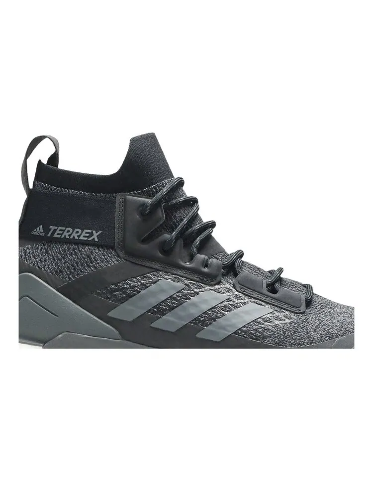 Кроссовки Adidas Terrex Free Hiker 'Core Black' — изображение 2 из 4, черный