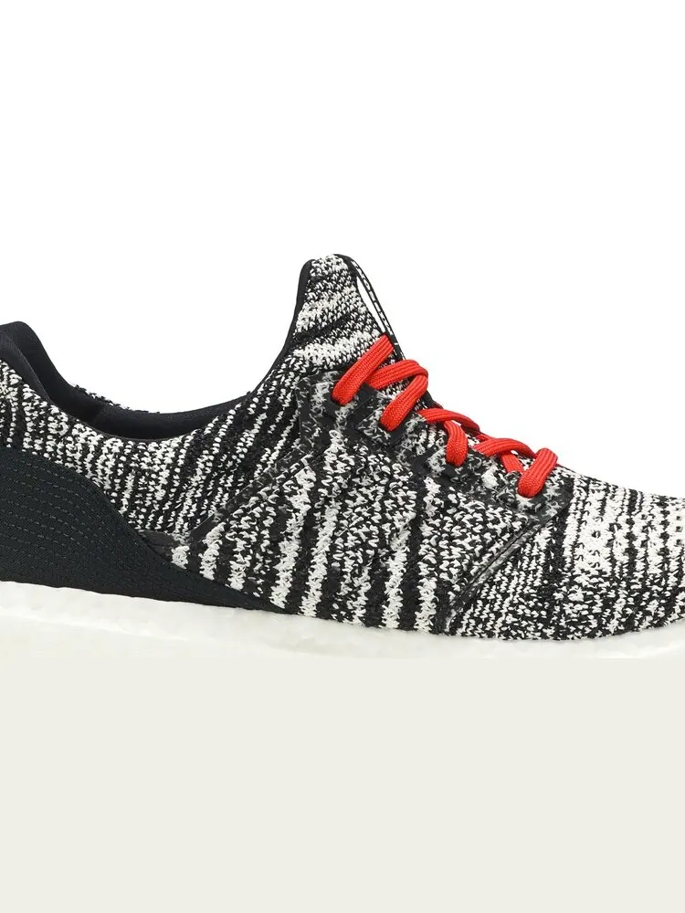 Кроссовки Adidas Missoni x UltraBoost Clima 'Oreo' — изображение 2 из 8, черный