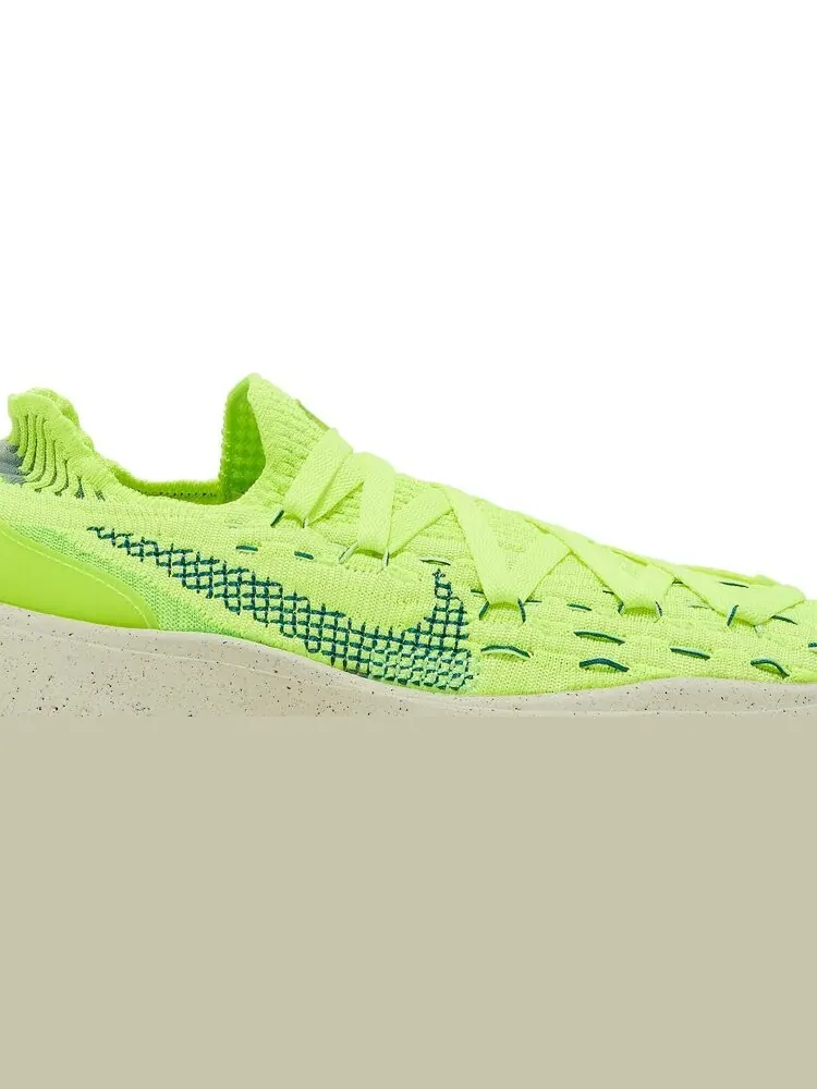 Кроссовки Nike Wmns Space Hippie 04 'Light Lemon Twist' — изображение 2 из 8, зеленый