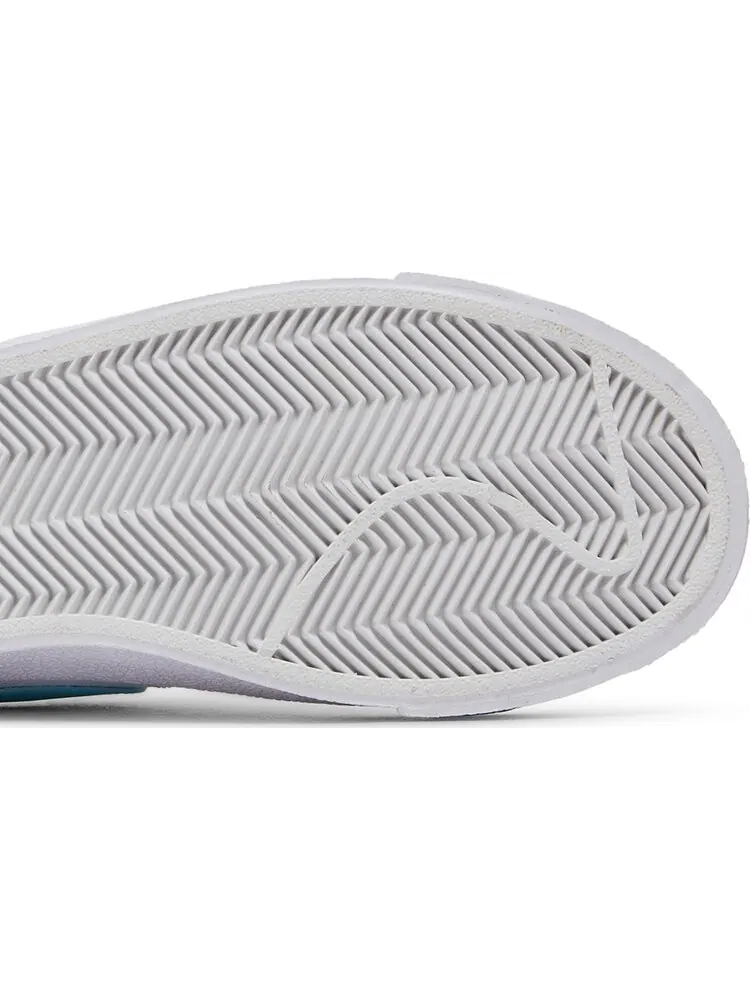 Кроссовки Nike Blazer Low '77 GS 'White Copa' — изображение 5 из 8, белый