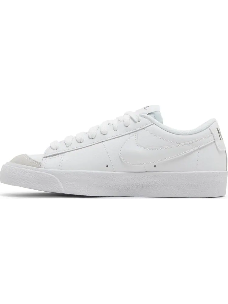Кроссовки Nike Blazer Low '77 GS 'White Flat Pewter' — изображение 3 из 8, белый