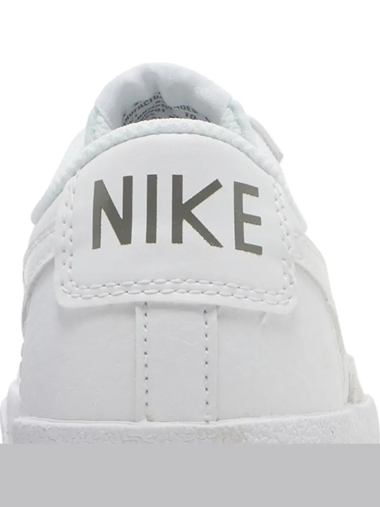 Кроссовки Nike Blazer Low '77 GS 'White Flat Pewter' — изображение 7 из 8, белый