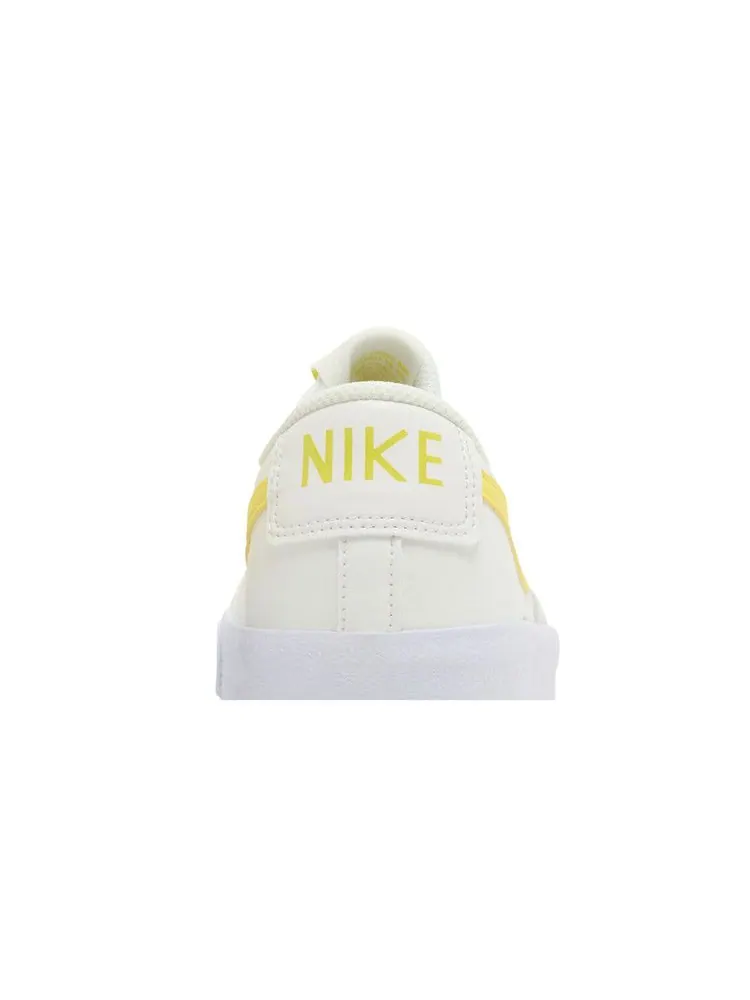 Кроссовки Nike Blazer Low '77 GS 'White Opti Yellow' — изображение 8 из 9, белый/желтый/белый