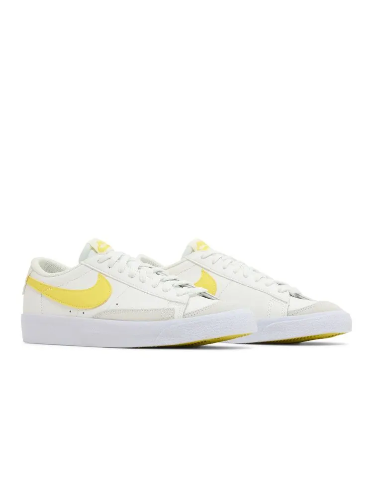Кроссовки Nike Blazer Low '77 GS 'White Opti Yellow' — изображение 9 из 9, белый/желтый/белый