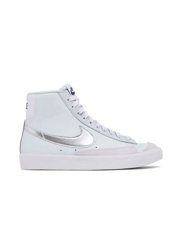 Кроссовки Nike Blazer Mid '77 GS 'Platinum Grape Metallic Silver' — изображение 2 из 9