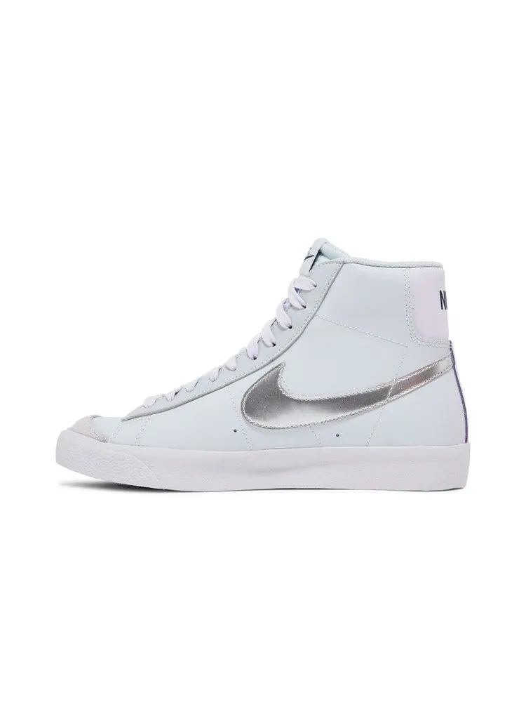 Кроссовки Nike Blazer Mid '77 GS 'Platinum Grape Metallic Silver' — изображение 4 из 9