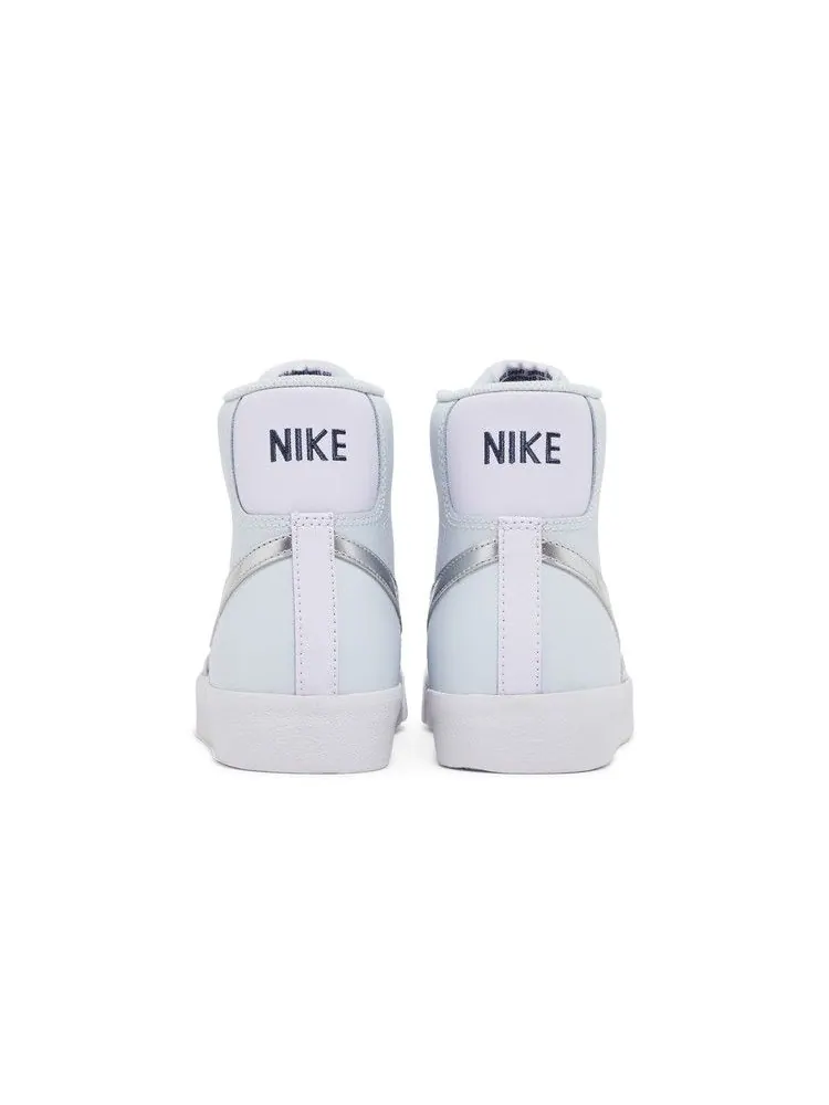 Кроссовки Nike Blazer Mid '77 GS 'Platinum Grape Metallic Silver' — изображение 7 из 9
