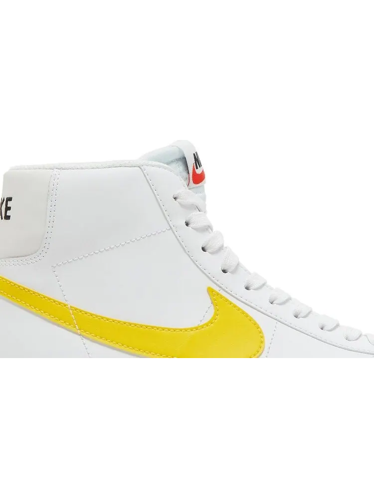 Кроссовки Nike Blazer Mid '77 GS 'White Pecan Vivid Sulfur' — изображение 2 из 8, белый