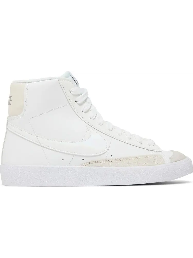 Кроссовки Nike Blazer Mid '77 GS 'White Light Orewood Brown' — изображение 1 из 8, белый