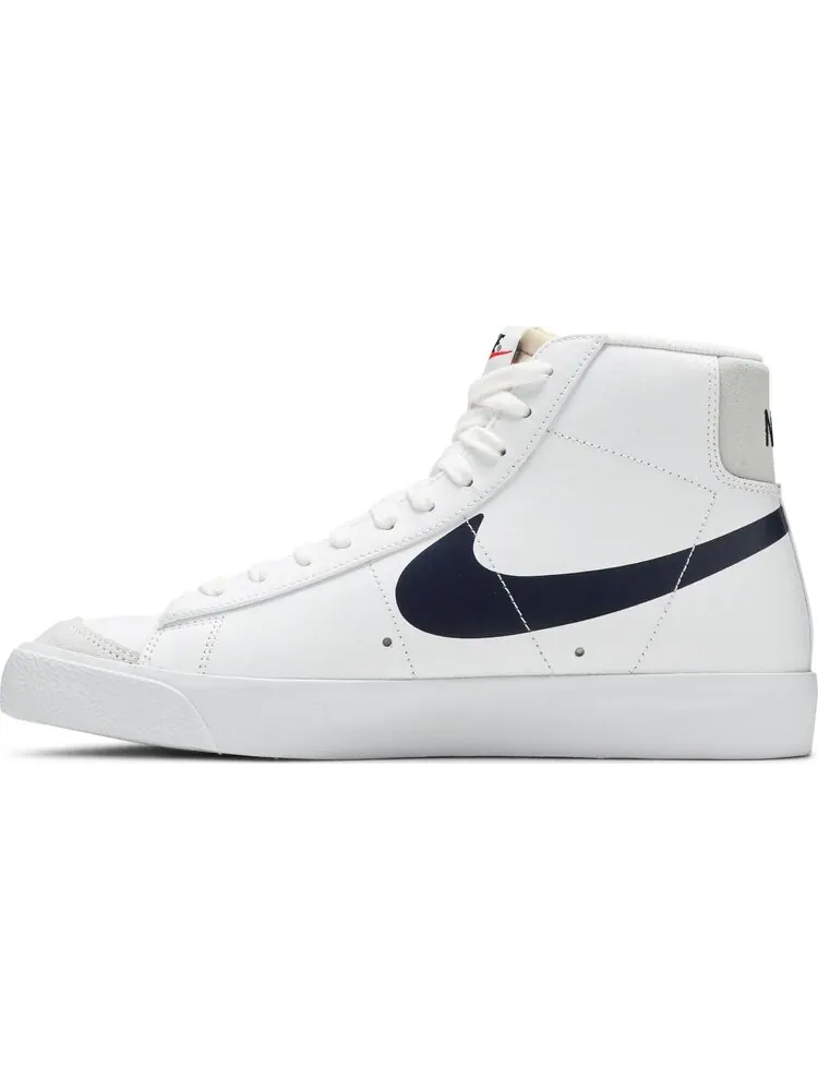 Кроссовки Nike Blazer Mid '77 Vintage 'Reverse Logo' — изображение 3 из 8, белый