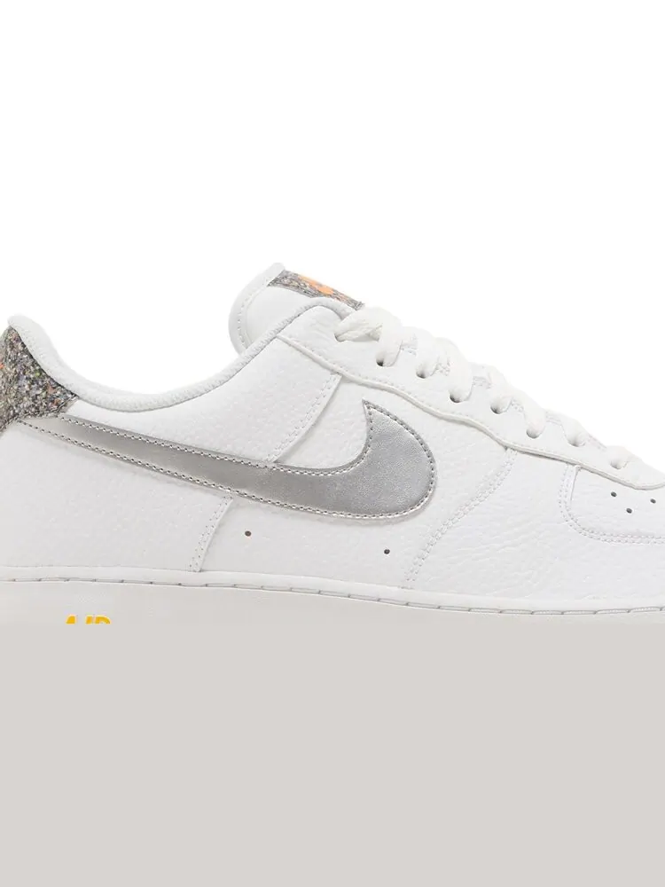 Кроссовки Nike Air Force 1 '07 LV8 'Regrind' — изображение 2 из 8, белый