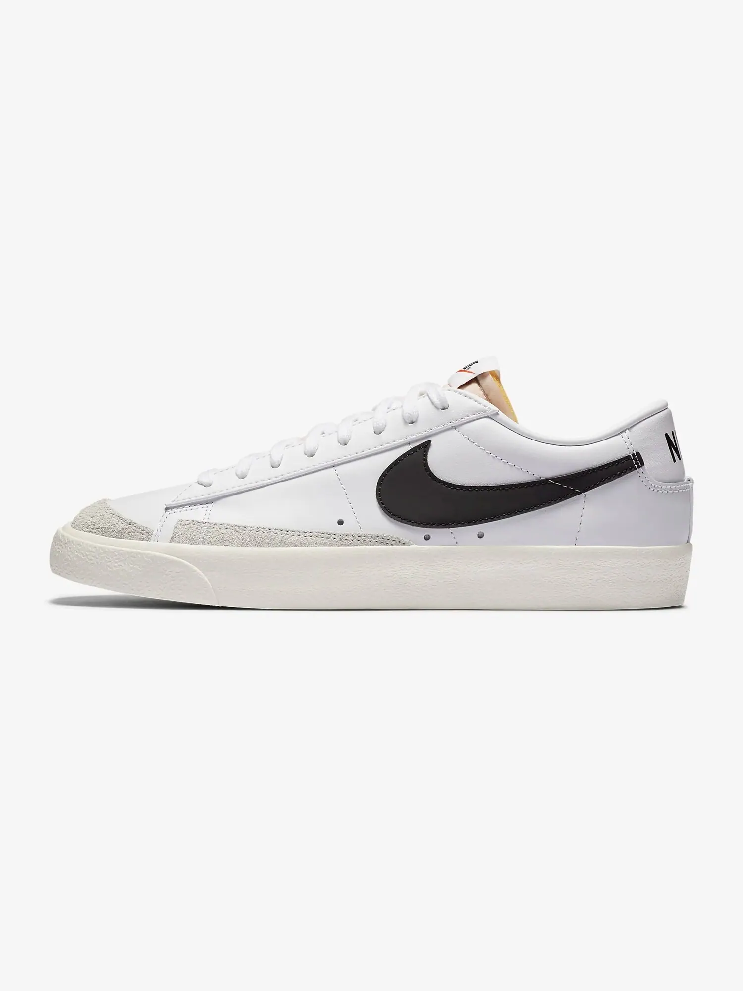 Кроссовки Nike Blazer Low '77 Vintage 'White Black' — изображение 1 из 10, белый