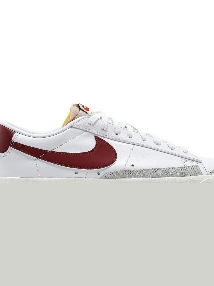 Кроссовки Nike Blazer Low '77 Vintage 'Team Red' — изображение 2 из 8, белый