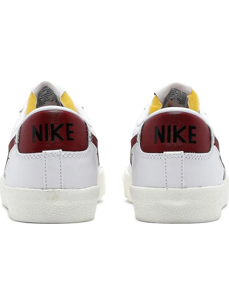 Кроссовки Nike Blazer Low '77 Vintage 'Team Red' — изображение 6 из 8, белый