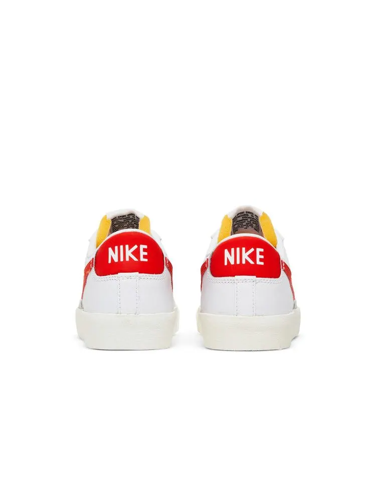 Кроссовки Nike Blazer Low '77 Vintage 'White Team Orange' — изображение 7 из 9, белый/оранжевый/белый