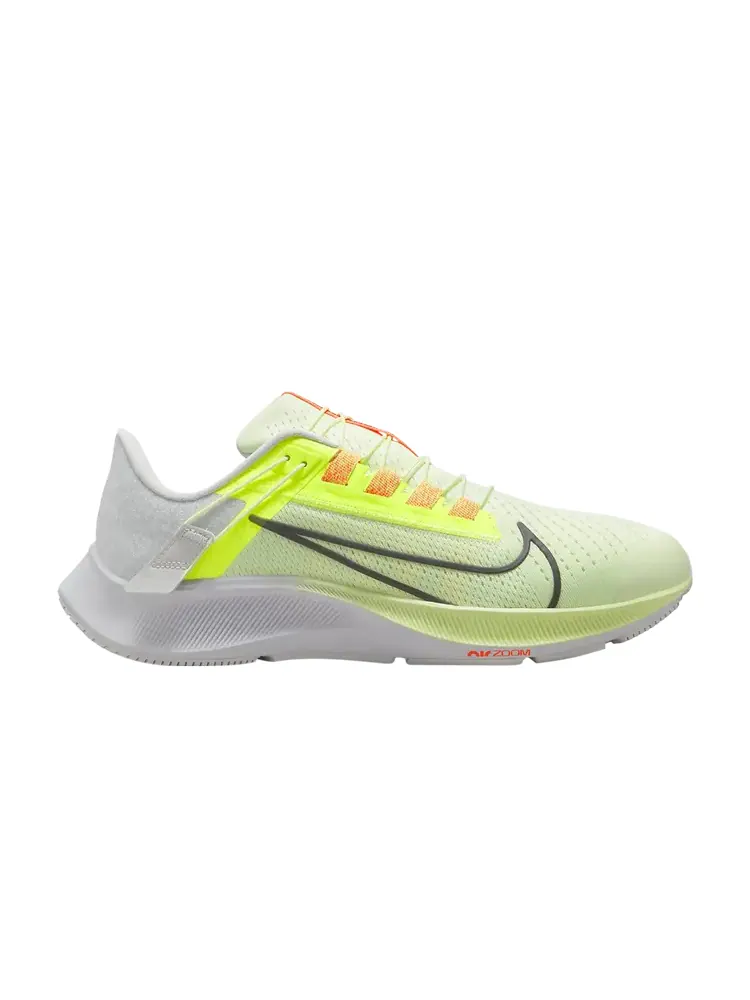 Кроссовки Nike Air Zoom Pegasus 38 FlyEase — изображение 1 из 1, желтый