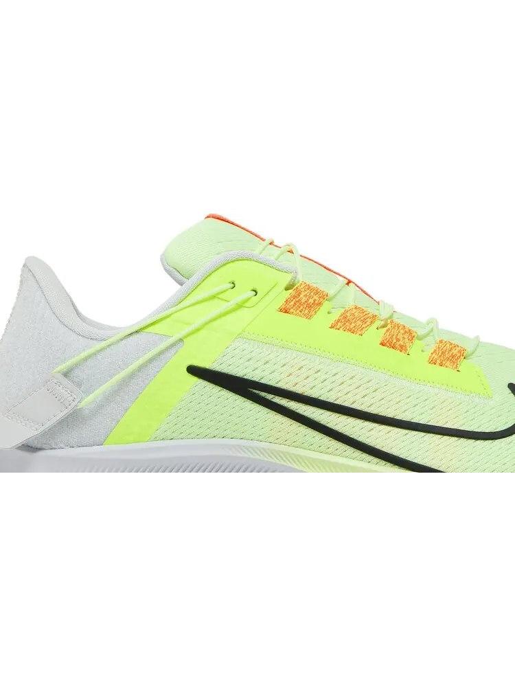 Кроссовки Nike Air Zoom Pegasus 38 FlyEase Extra Wide 'Barely Volt' — изображение 2 из 8, желтый