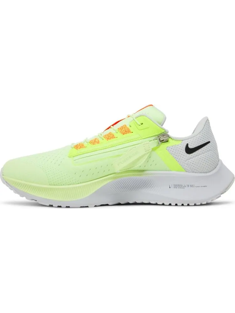 Кроссовки Nike Air Zoom Pegasus 38 FlyEase Extra Wide 'Barely Volt' — изображение 3 из 8, желтый