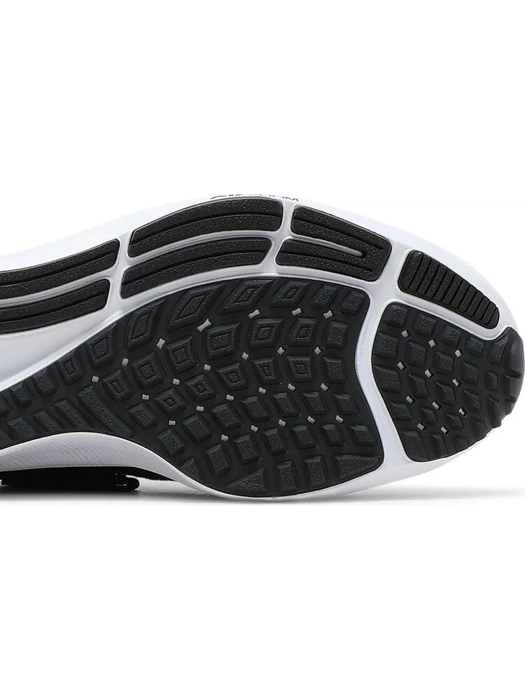Кроссовки Nike Wmns Air Zoom Pegasus 38 FlyEase 'Black White' — изображение 5 из 8, черный