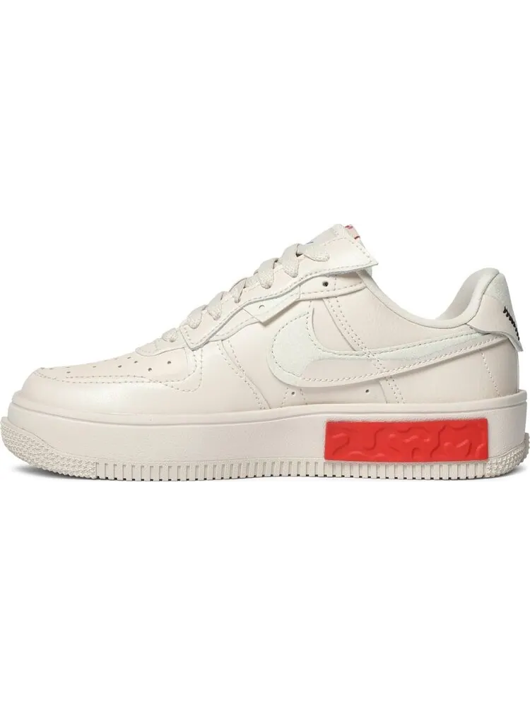 Кроссовки Nike Wmns Air Force 1 Fontanka 'Pearl White University Red' — изображение 3 из 8, бежевый