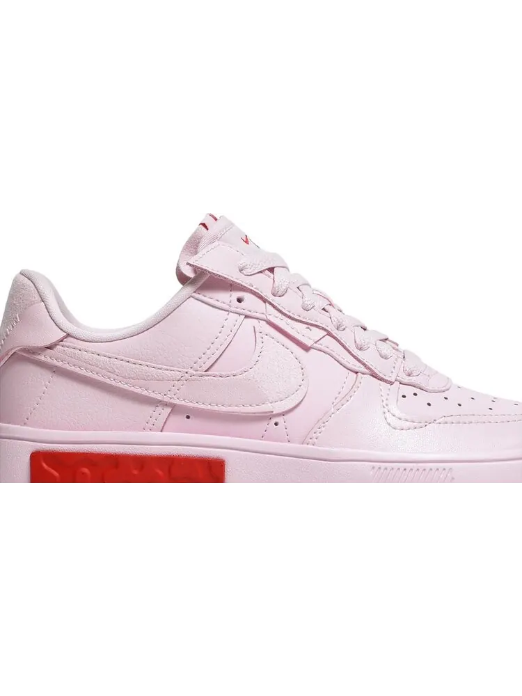 Женские кроссовки Nike Air Force 1 Fontanka 'Valentine's Day' — изображение 2 из 8, розовый