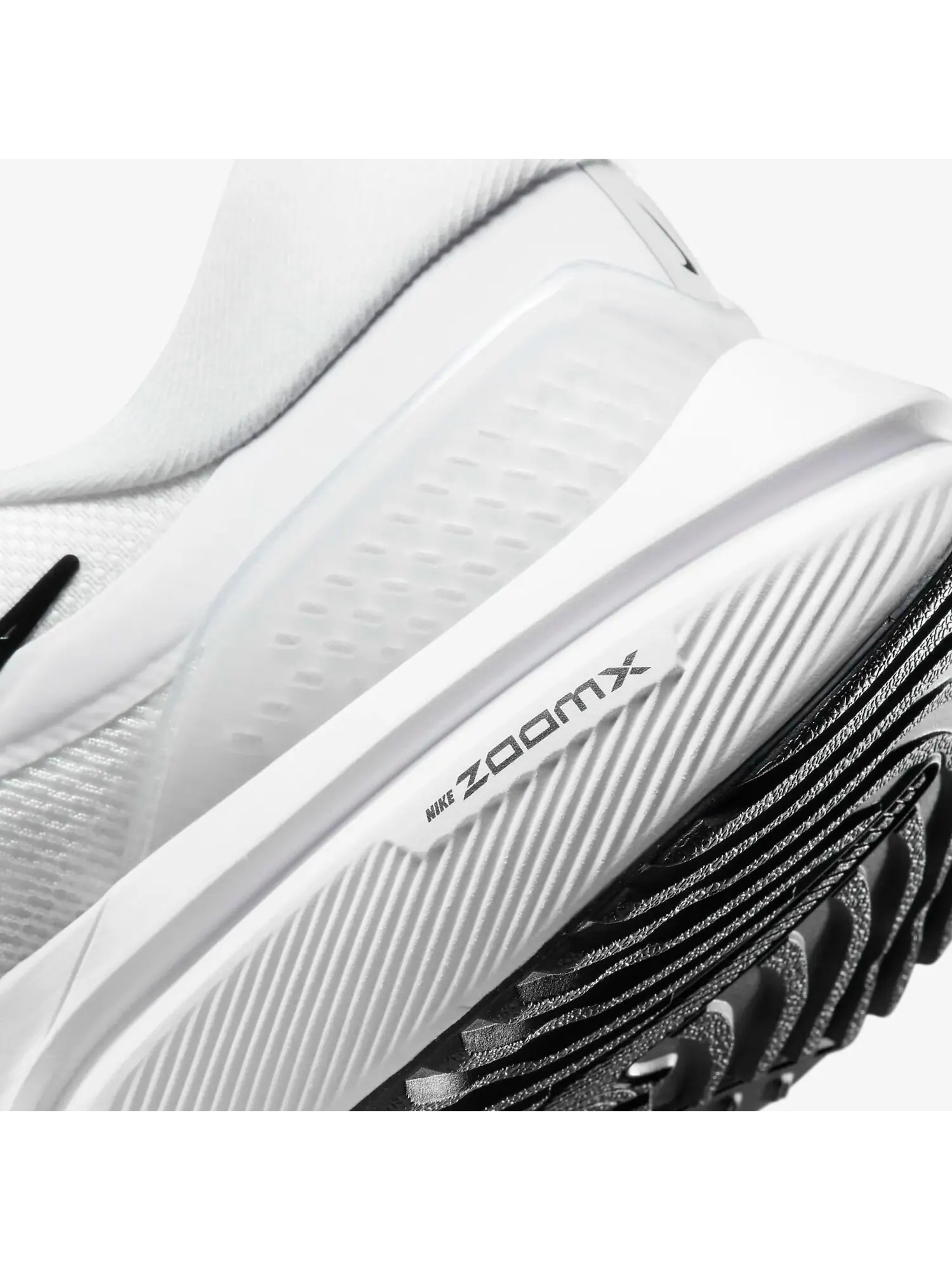 Кроссовки Nike Air Zoom Vomero 16 — изображение 7 из 7, белый/черный