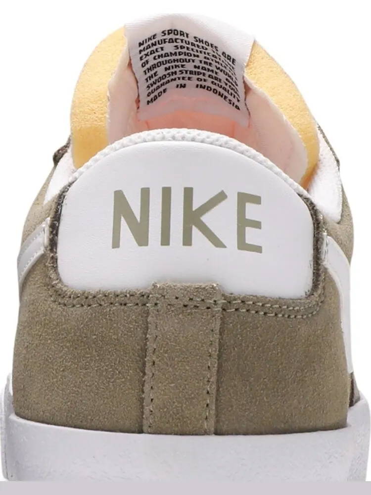 Кроссовки Nike Blazer Low '77 'Medium Khaki' — изображение 7 из 8, коричневый