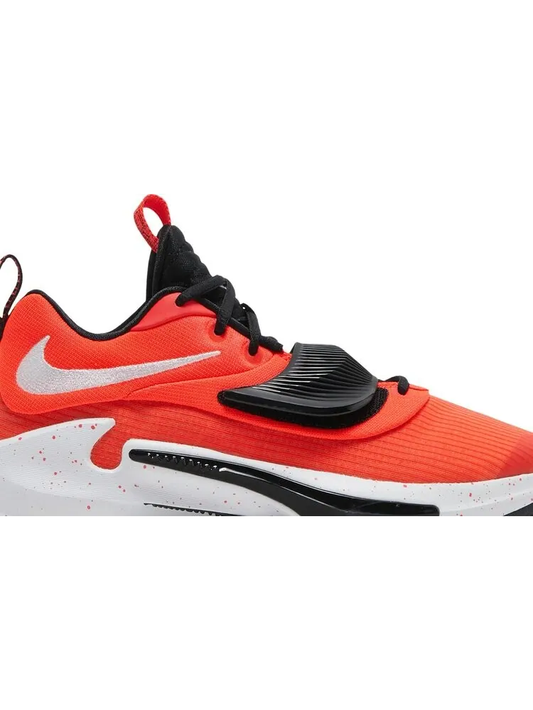 Кроссовки Nike Zoom Freak 3 TB 'Bright Crimson' — изображение 2 из 8, красный