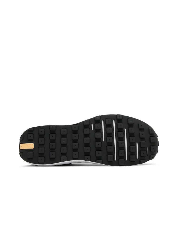 Кроссовки Nike Waffle One 'Midnight Navy Orange Melon Tint' — изображение 5 из 9