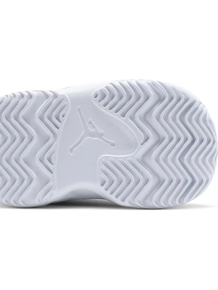 Кроссовки Jordan Max Aura 3 TD Bred — изображение 5 из 8, черный