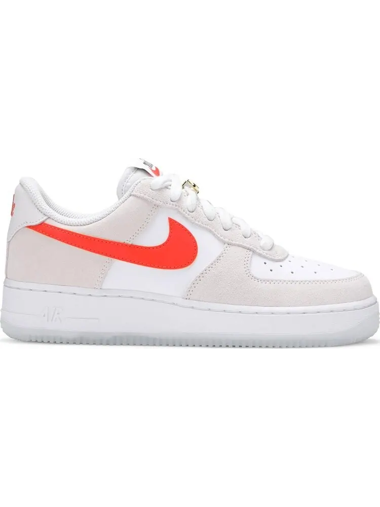 Кроссовки Nike Wmns Air Force 1 '07 SE 'First Use' — изображение 1 из 8, белый