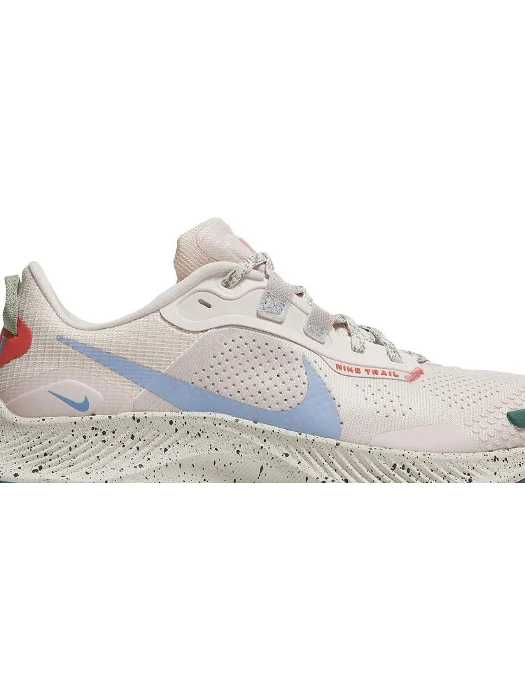 Кроссовки Nike Wmns Pegasus Trail 3 'Light Soft Pink Ember' — изображение 2 из 8, розовый