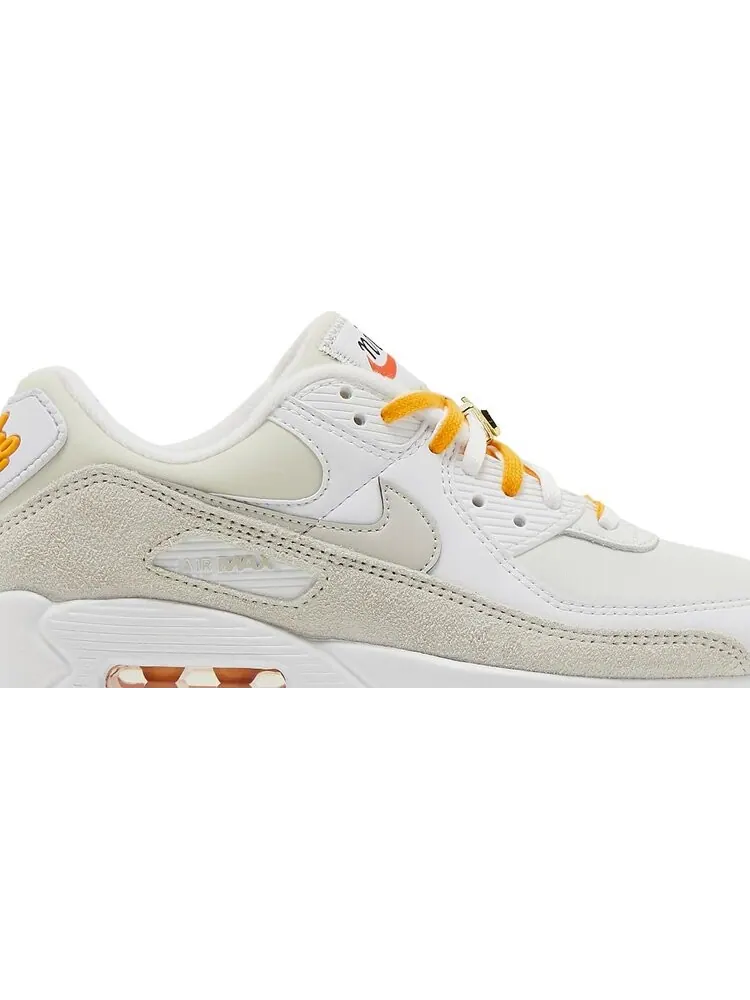 Кроссовки Nike Wmns Air Max 90 SE 'First Use - White University Gold' — изображение 2 из 8, белый
