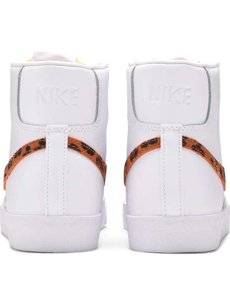 Кроссовки Nike Wmns Blazer Mid '77 — изображение 6 из 8, белый