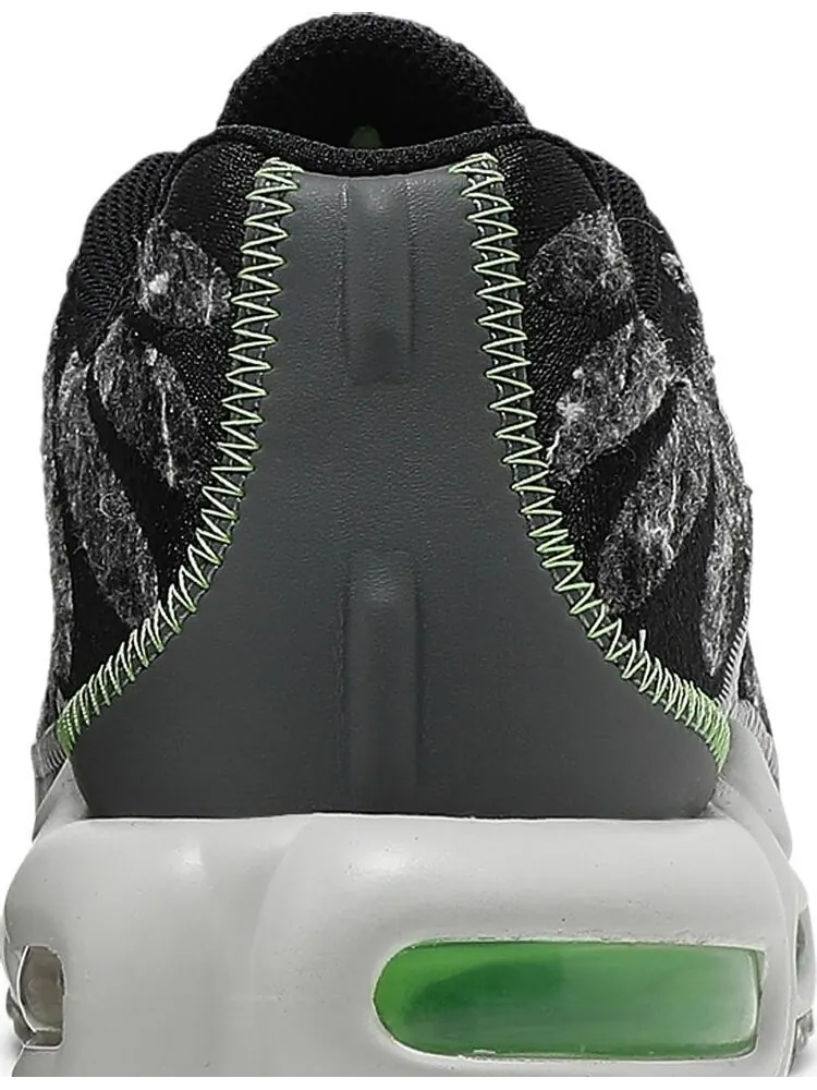 Кроссовки Nike Air Max Plus Essential 'Crater - Electric Green' — изображение 7 из 8, черный
