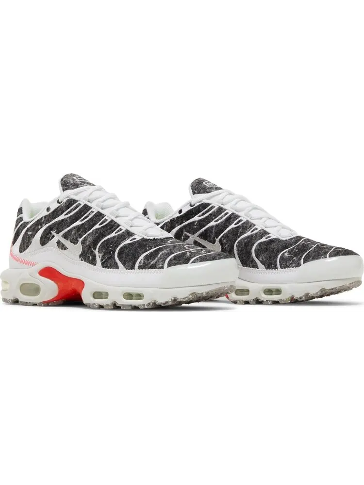 Кроссовки Nike Air Max Plus Essential 'Crater - Photon Dust' — изображение 8 из 8, белый