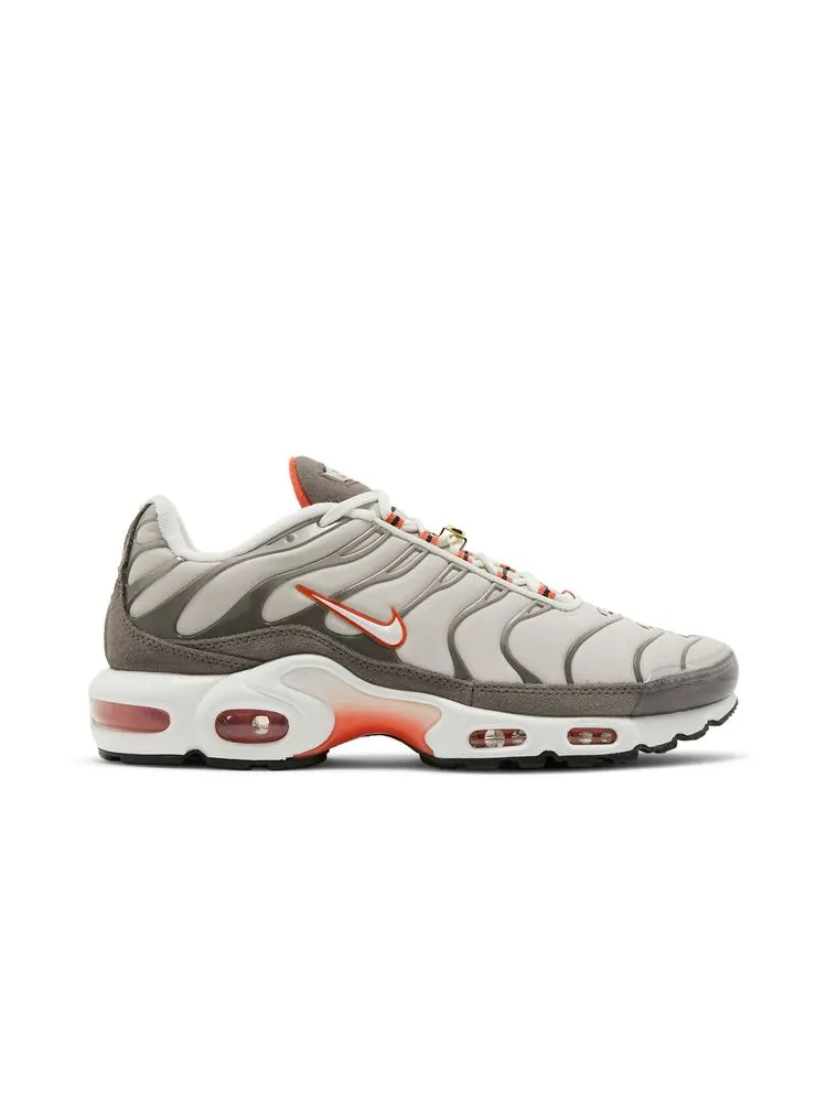 Кроссовки Air Max Plus 'First Use' — изображение 1 из 8, желтый