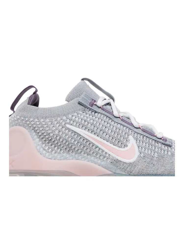 Кроссовки Air VaporMax 2021 Flyknit GS 'Wolf Grey Pink Glaze' — изображение 2 из 8, серый розовый