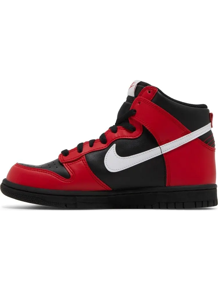 Кроссовки Nike Dunk High GS 'Black University Red' — изображение 3 из 8, красный