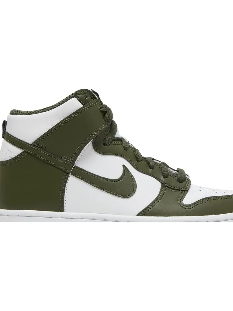 Кроссовки Nike Dunk High GS 'Cargo Khaki' — изображение 2 из 8, зеленый