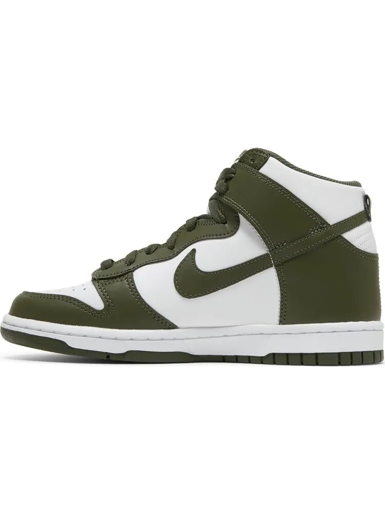 Кроссовки Nike Dunk High GS 'Cargo Khaki' — изображение 3 из 8, зеленый