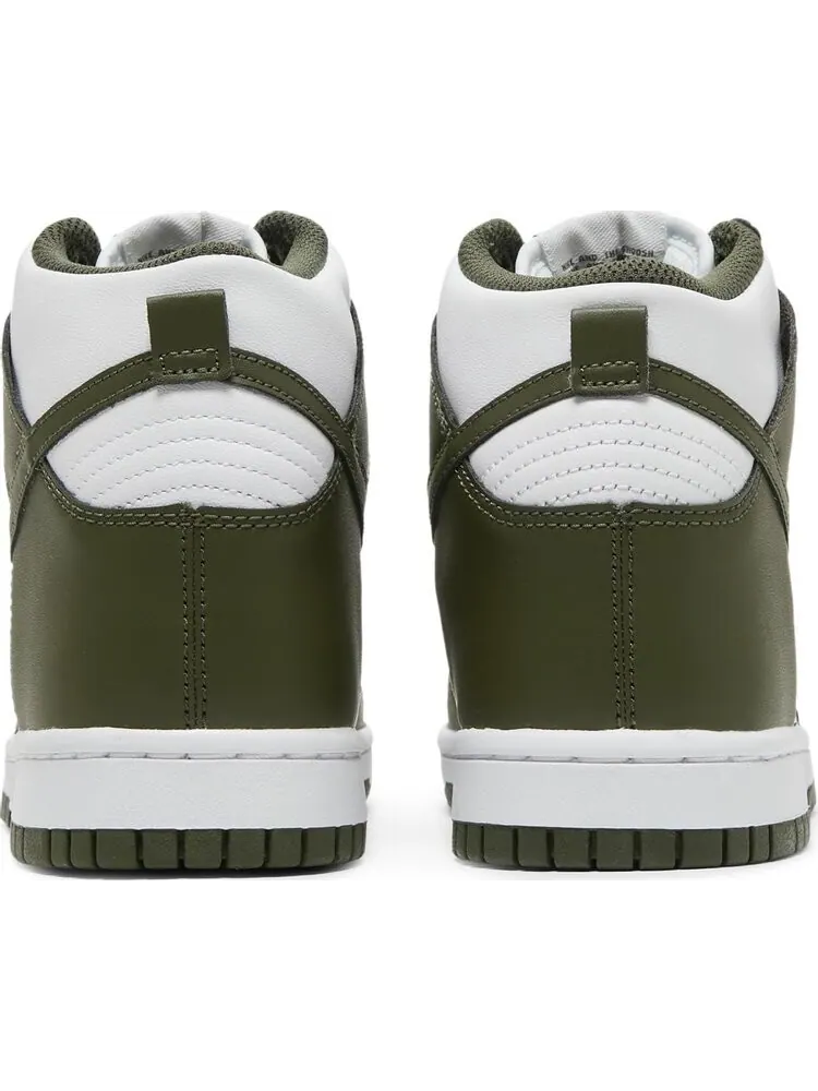Кроссовки Nike Dunk High GS 'Cargo Khaki' — изображение 6 из 8, зеленый