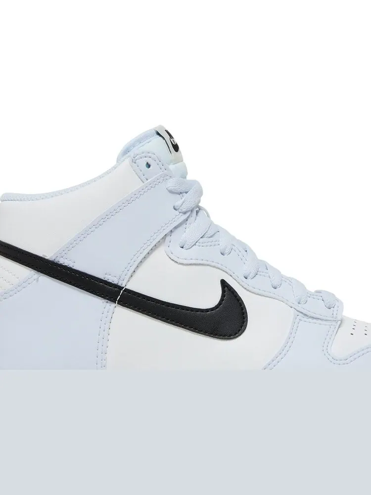 Кроссовки Nike Dunk High GS 'Football Grey Black' — изображение 2 из 8, белый